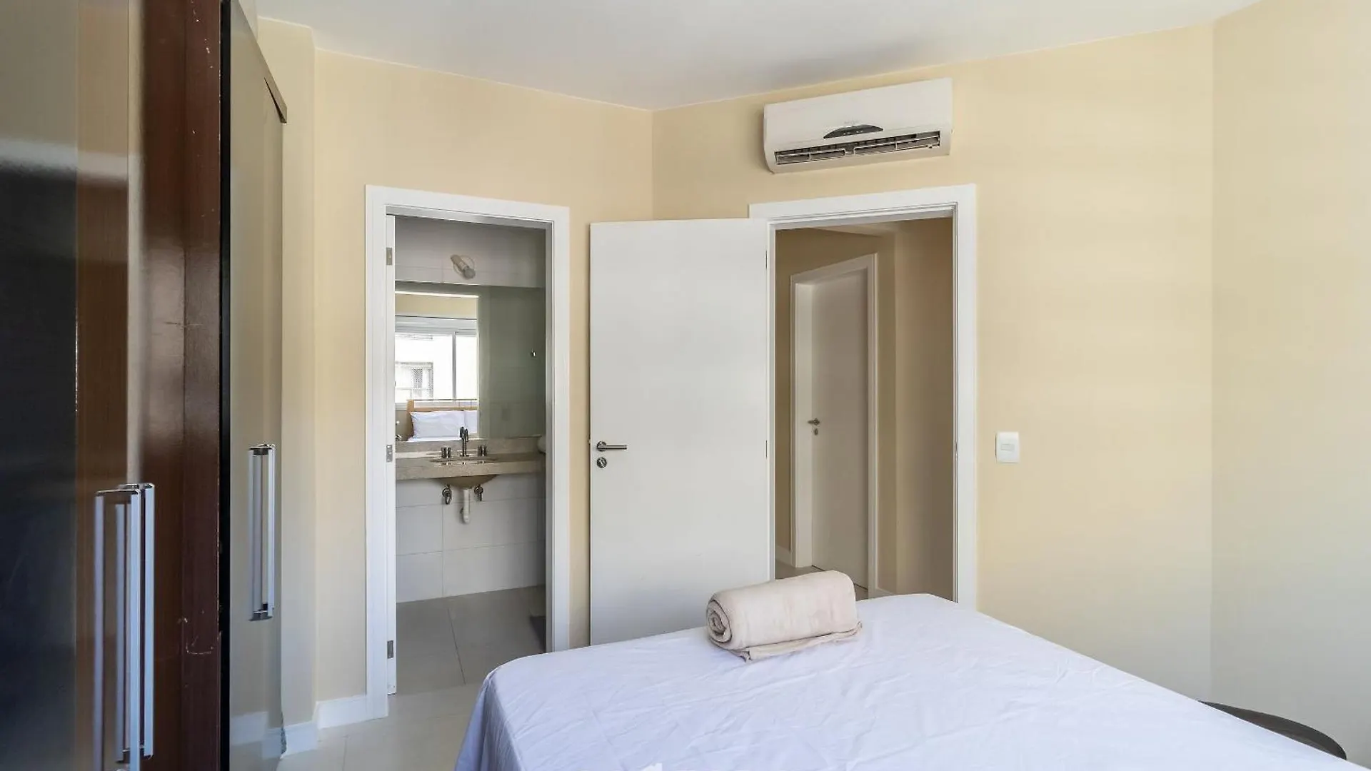 Apto Com Churrasqueira Privativa E Piscina Pea1301 Florianópolis 0*,