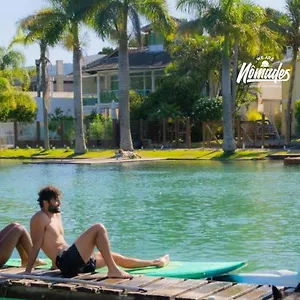  Hostel Nomades Riverside - Adventure & Coworking