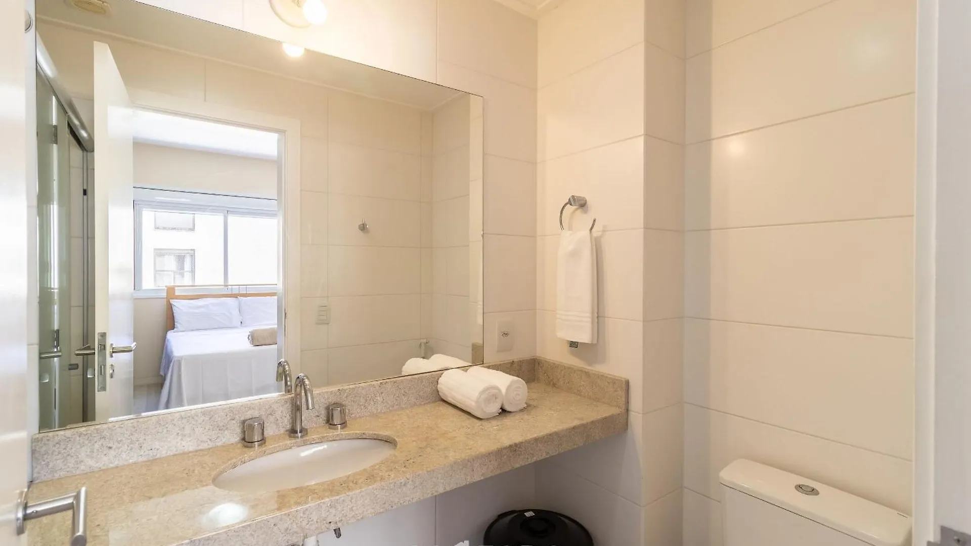Apto Com Churrasqueira Privativa E Piscina Pea1301 Florianopolis