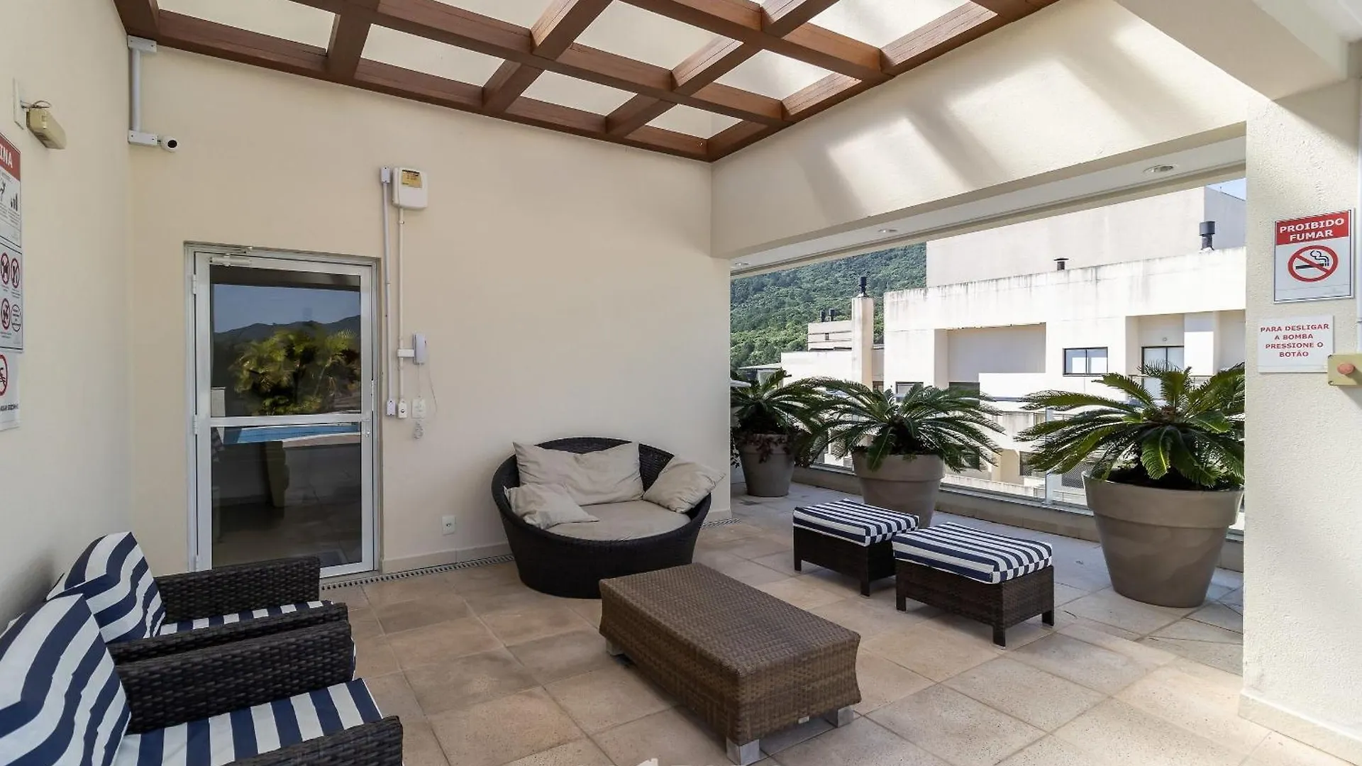 Apto Com Churrasqueira Privativa E Piscina Pea1301 Florianopolis Apartment