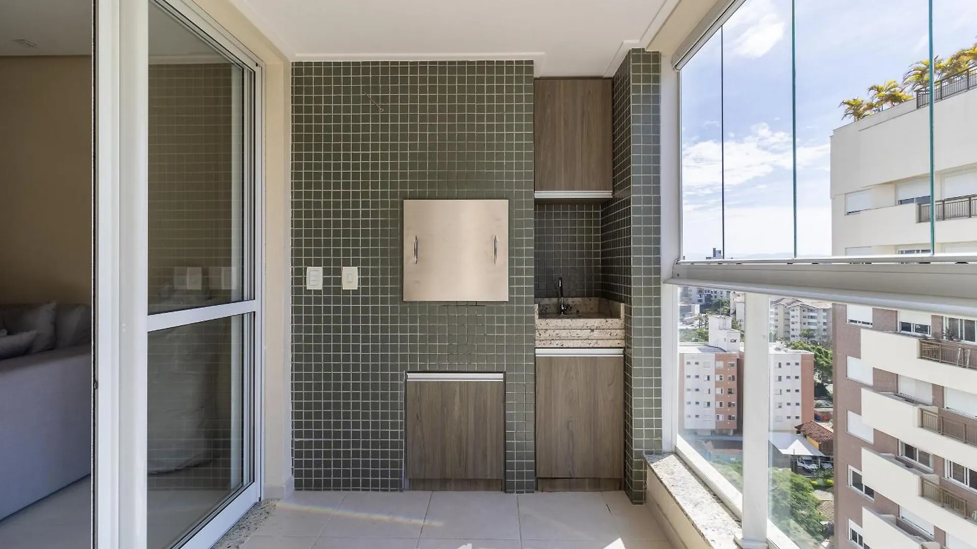 Apto Com Churrasqueira Privativa E Piscina Pea1301 Florianopolis